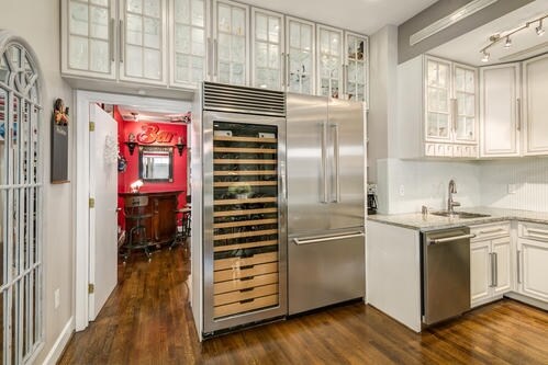 Interior Photo - 1017 Duke