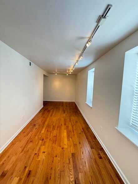 Building Photo - 1538 S 9th St