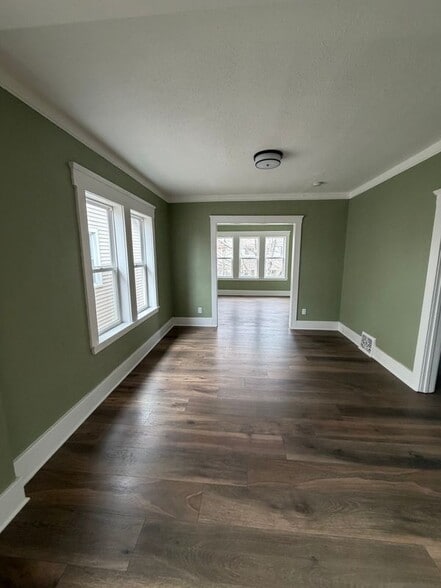 Building Photo - 7263 Senator St