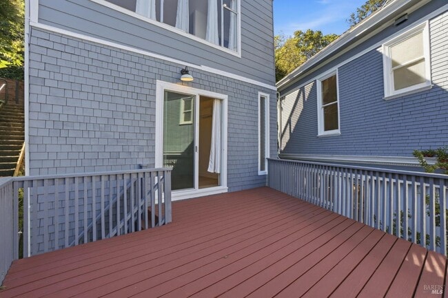 Building Photo - 172 Bella Vista Ave