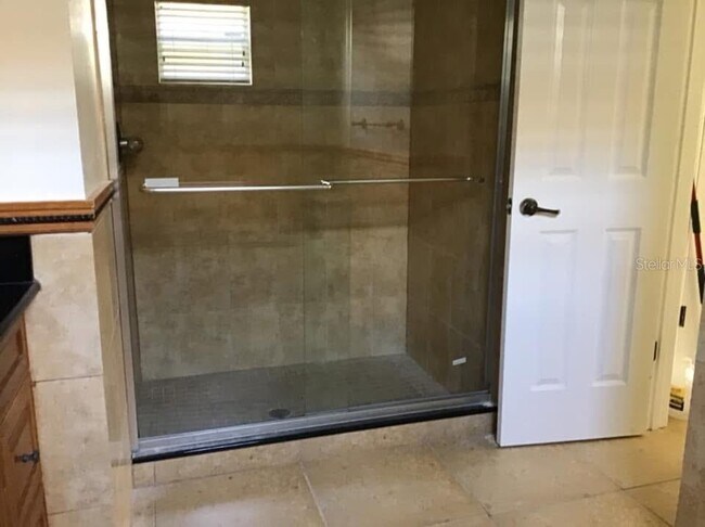 Building Photo - 3291 Brewster Dr