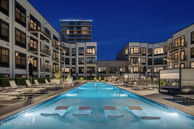 Building Photo - 1150 Kingsley St