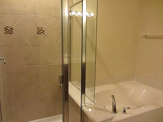 Building Photo - 2814 Waterfall Ln