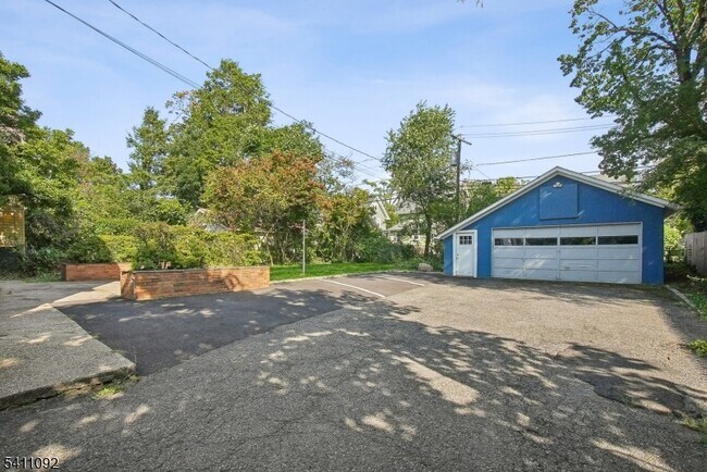 Building Photo - 82 Park Pl