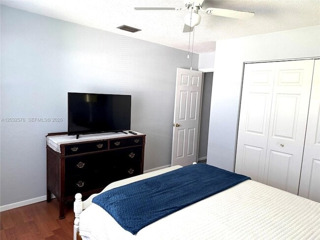 Building Photo - 1063 Wexford Way