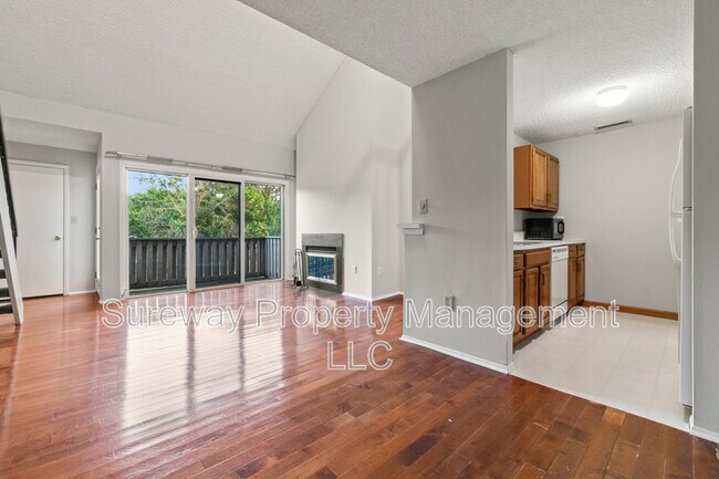 Building Photo - 902 Aspen Dr