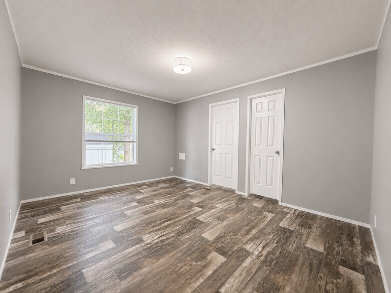 Building Photo - 11853 Cascade Cir