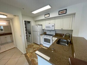 Building Photo - ANNUAL RENTAL - 2ND FLOOR 1 BED / 1 BATH C...
