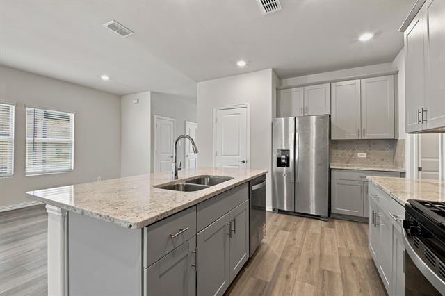 Building Photo - 810 Honeydew Ln