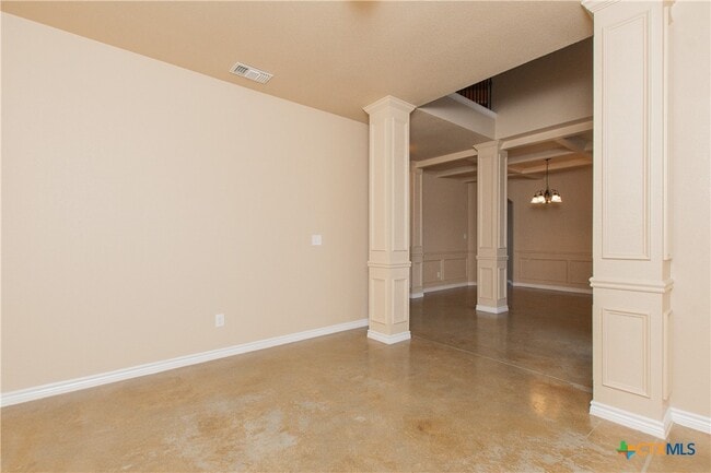Building Photo - 103 W Libra Dr