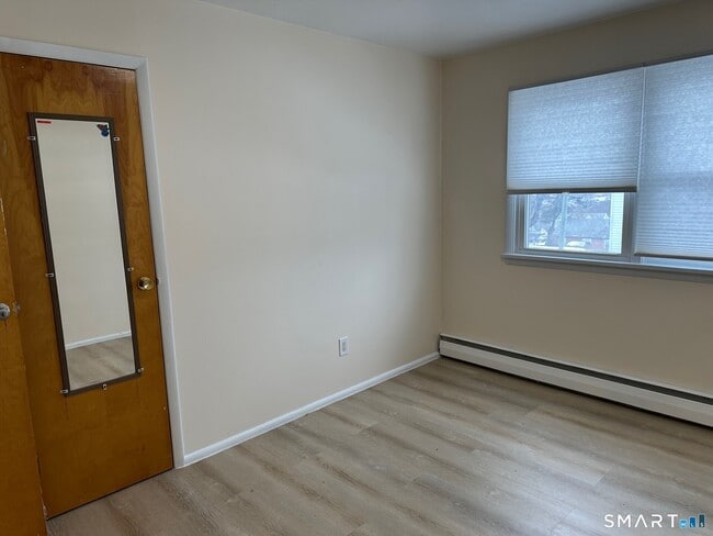 Building Photo - 287 East St