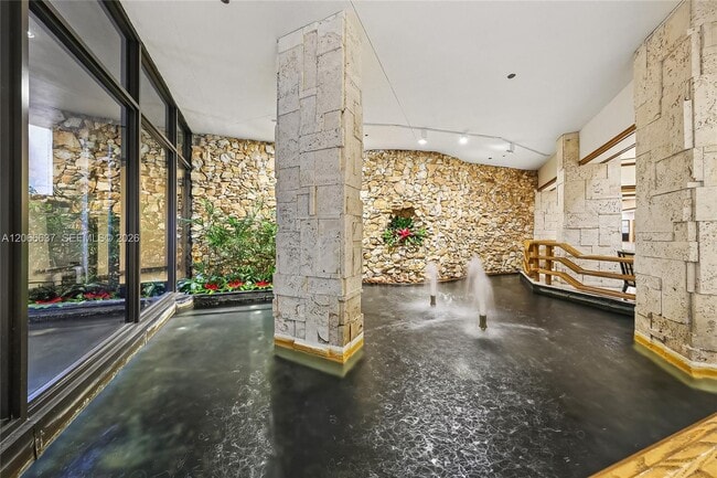 Building Photo - 3 Grove Isle Dr