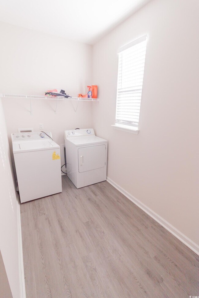 Building Photo - 508 Shellbark Dr