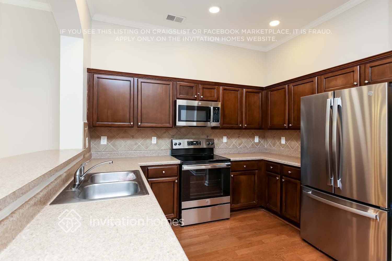 Building Photo - 195 Green Bridge Ct SE