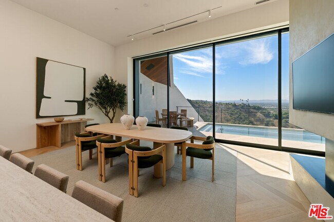 Building Photo - 3699 Alta Mesa Dr
