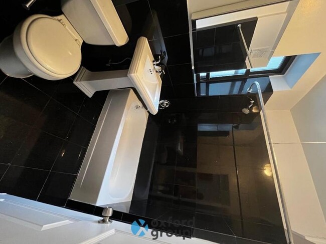 Building Photo - 2 bedroom in NEW YORK NY 10014