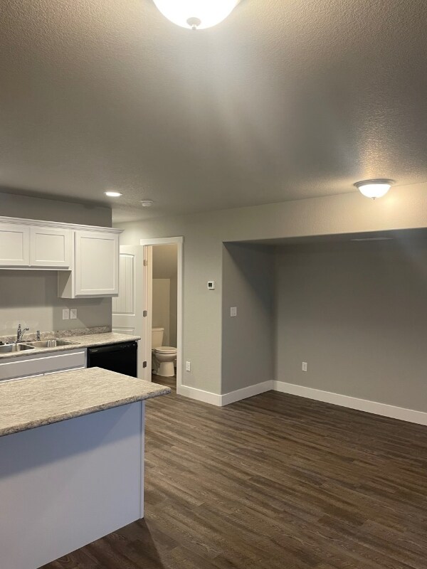 Building Photo - 5971 Poison Spider Rd