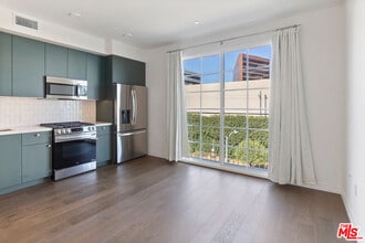 Building Photo - 11908 Exposition Blvd