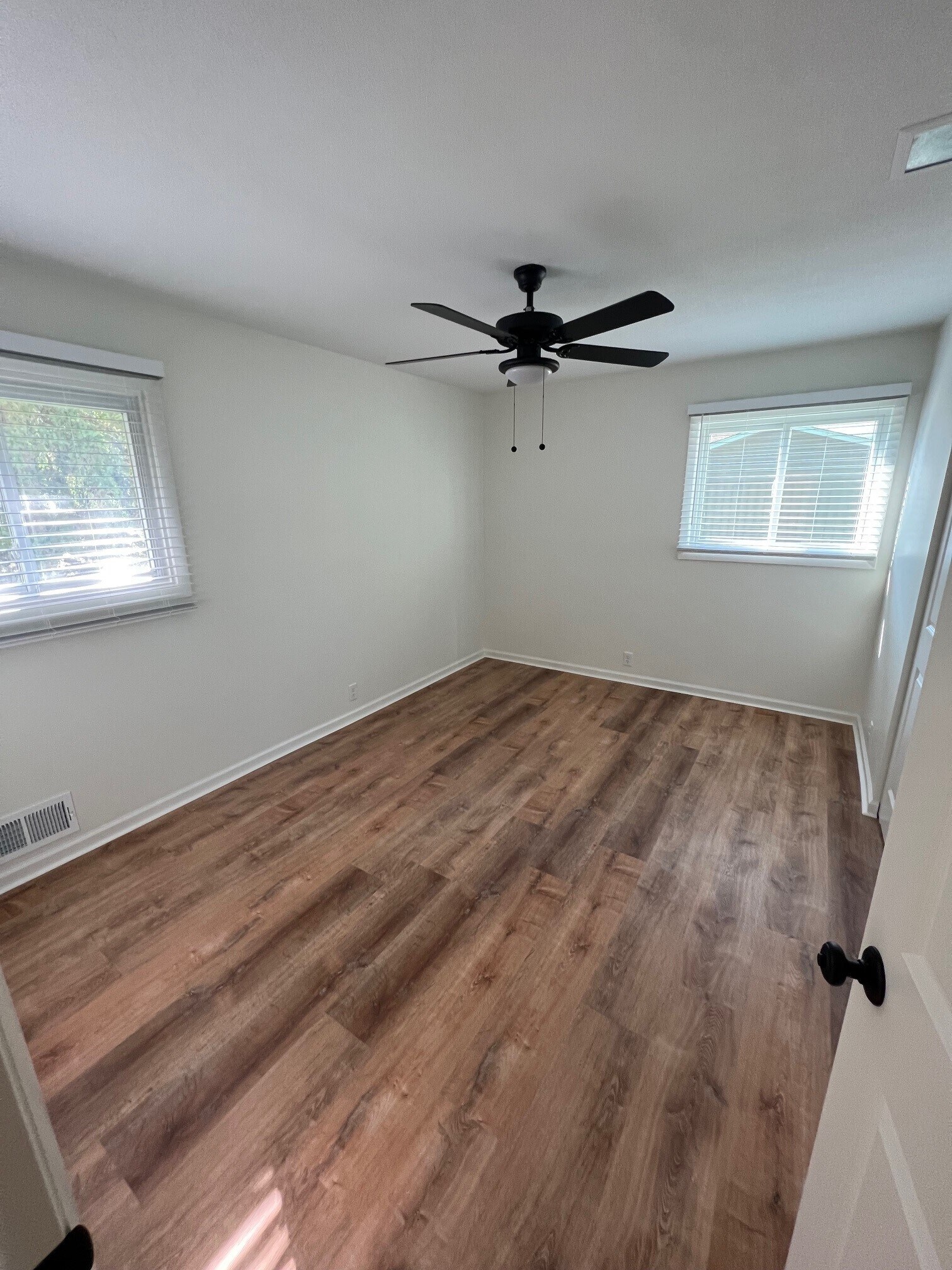 Building Photo - 50 Hackberry Hl