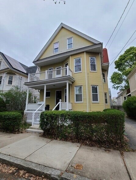 Building Photo - 36 Spencer Ave