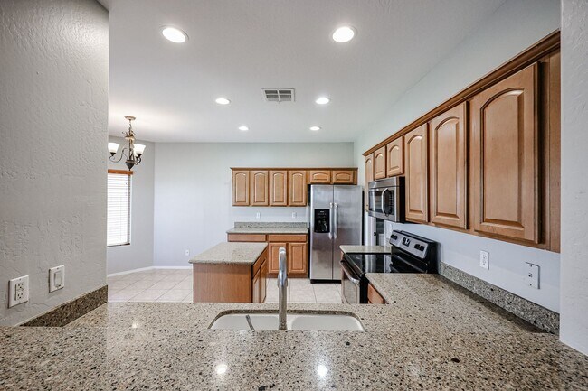 Building Photo - COMING SOON!! Beautiful 4Bed/2.5 bath In San Tan Valley