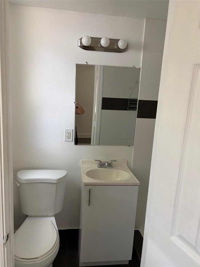 Building Photo - 675-684 84th St