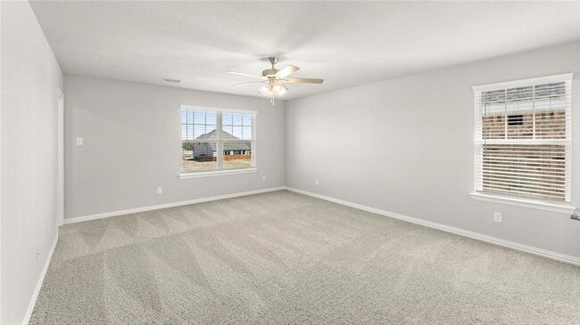 Building Photo - 3720 Paradise Way