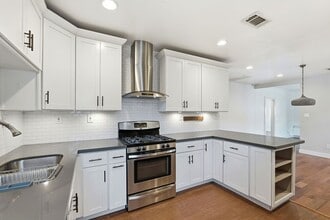Building Photo - Beautiful Spacious 3-bedroom 2-Bath Home in Berkeley!