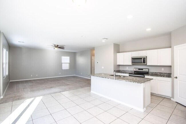 Building Photo - Home at Mission Royal Resort Living Community! 5bd 3ba 2688sqft!