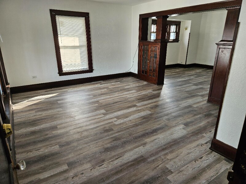 Building Photo - 908 Forsythe St