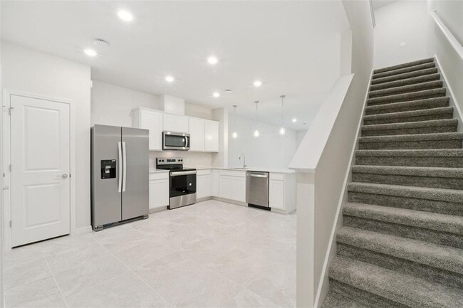 Building Photo - 3082 Emerald Acrs Ln