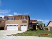 Building Photo - Quartz Hill 5 Bedroom 2 Story Pool Home