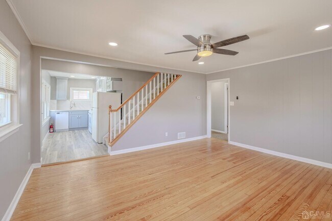 Building Photo - 49 Riva Ave