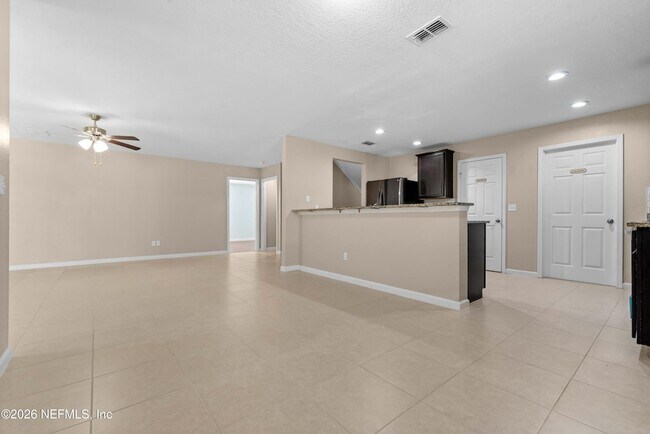 Building Photo - 8704 Lake George Cir W