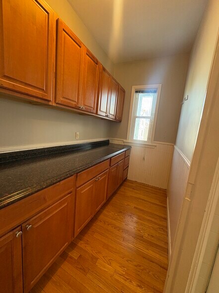 Building Photo - 23 Tufts St