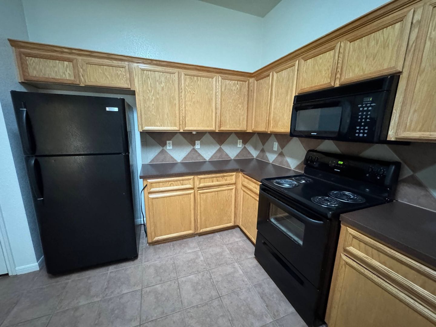 Building Photo - 1204 Cinch Dr