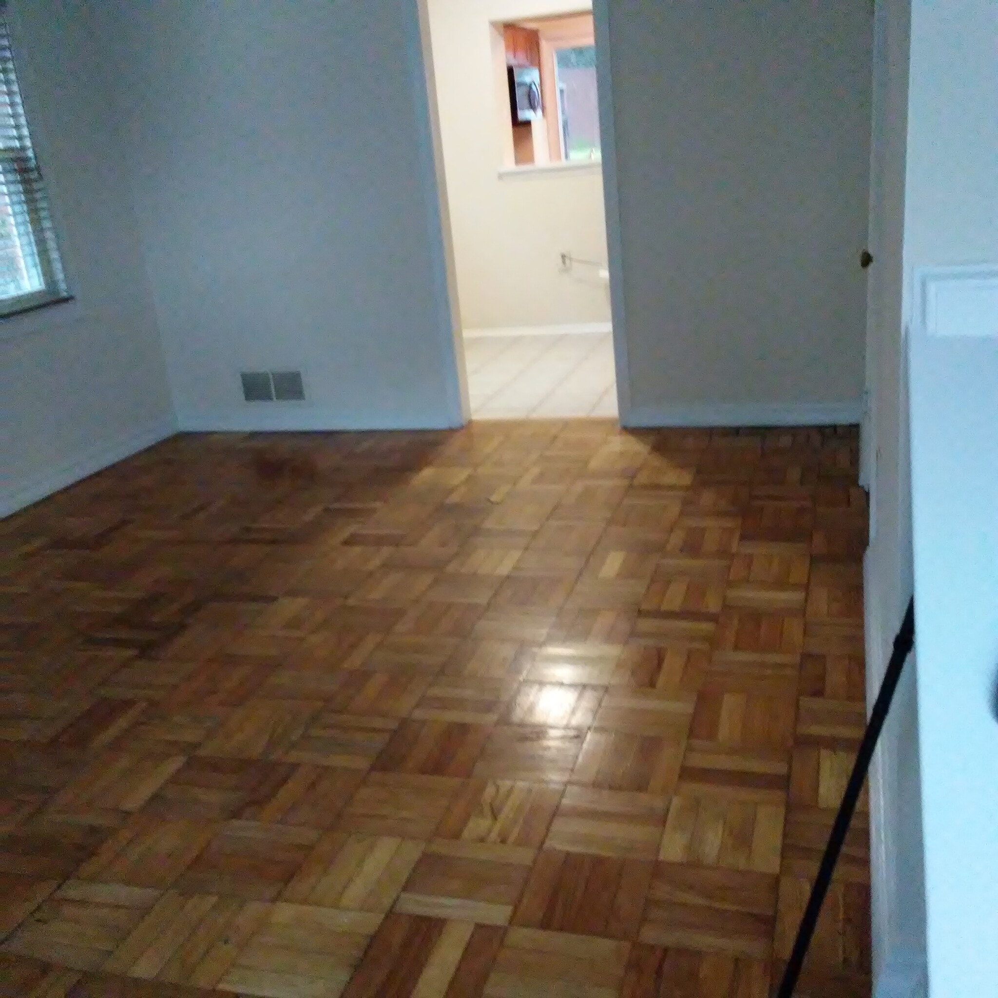 Living room - 5830 Biscayne Dr