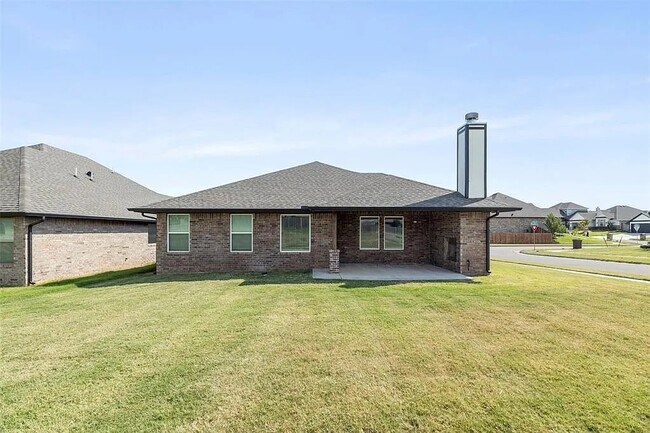 Building Photo - 9101 Poppey Pl