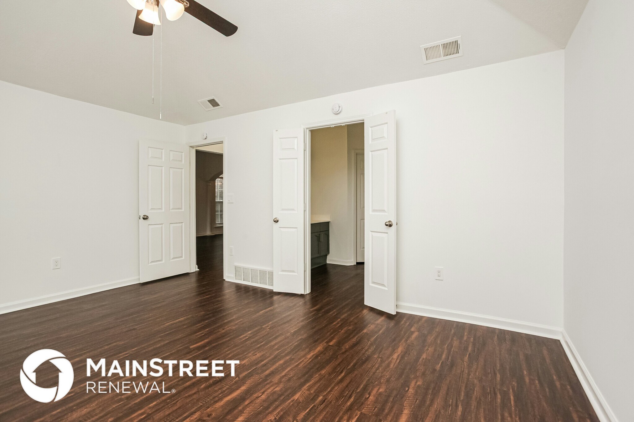 Building Photo - 7122 Queens Crown Ct