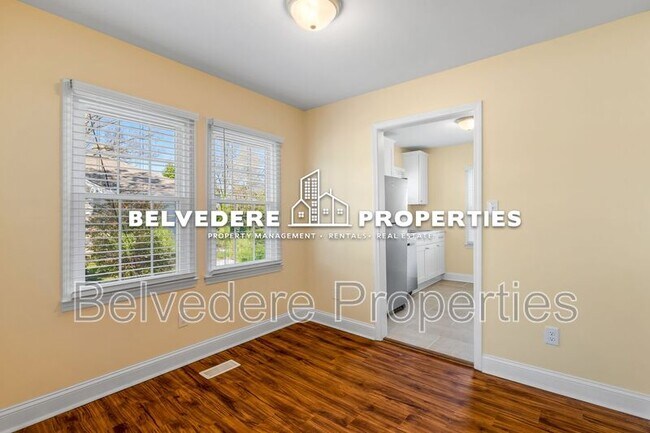 Building Photo - 810 Elwell Ave