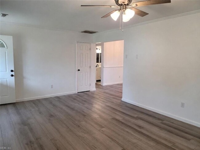 Building Photo - 932 Gossman Dr