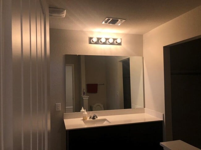 Building Photo - 3504 Blazeby Dr