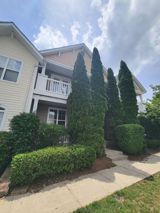 Building Photo - 14910 Scothurst Ln