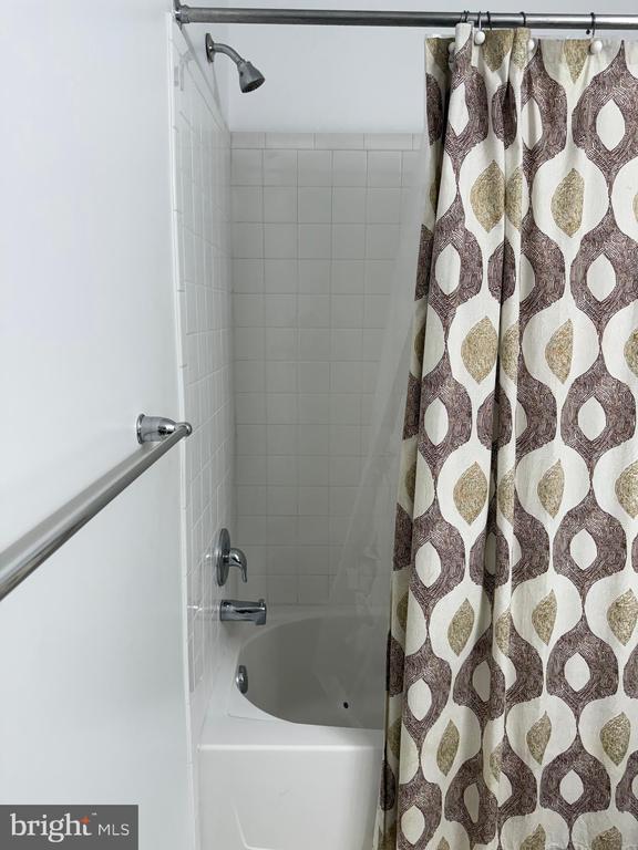 Building Photo - 1818 Cassandra Dr