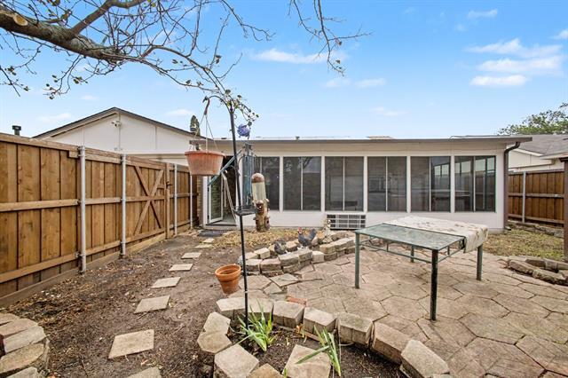 Building Photo - 8814 Linda Vista Dr