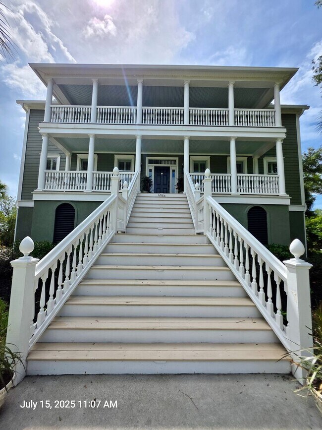 Building Photo - Executive 4 bedroom in Hamlin Plantation w...