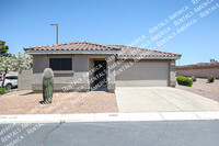 Building Photo - 2305 E Spruce Dr