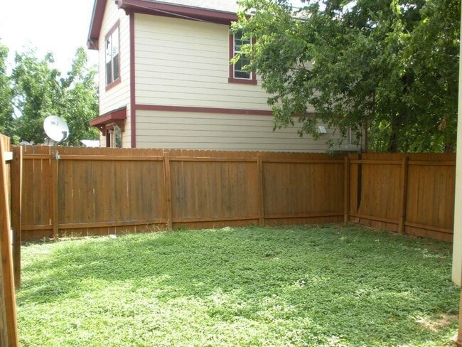 Building Photo - 5407 Evans Ave