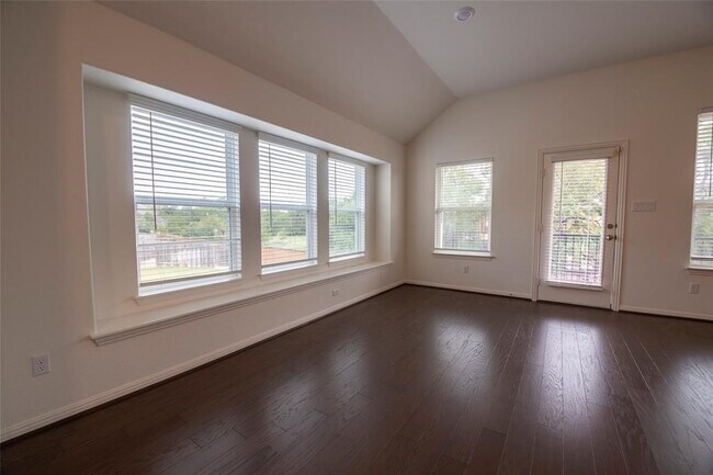Building Photo - 308 Prato Pl