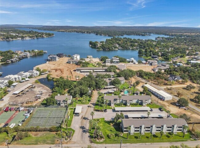 Building Photo - 604 Highcrest Dr